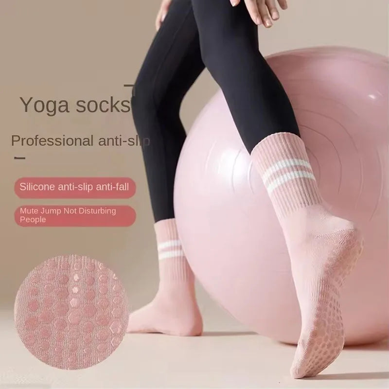 Studio Stripe Grip Socks — 4-Pair Pack