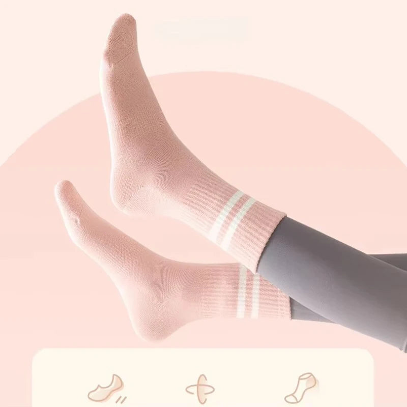 Studio Stripe Grip Socks — 4-Pair Pack