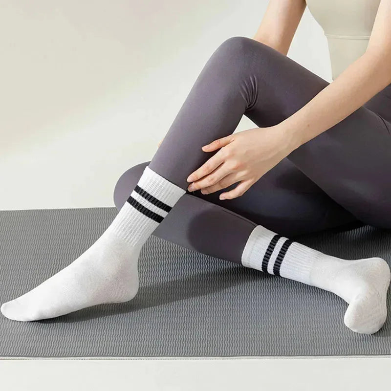 Studio Stripe Grip Socks — 4-Pair Pack